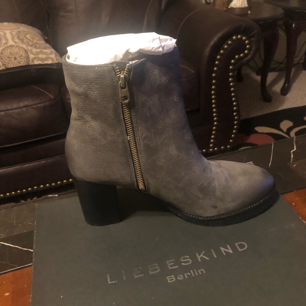 Women shoes